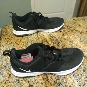 Size 10 Nike Air Bella Trainer Running Black Women's UK 7.5 EU 42